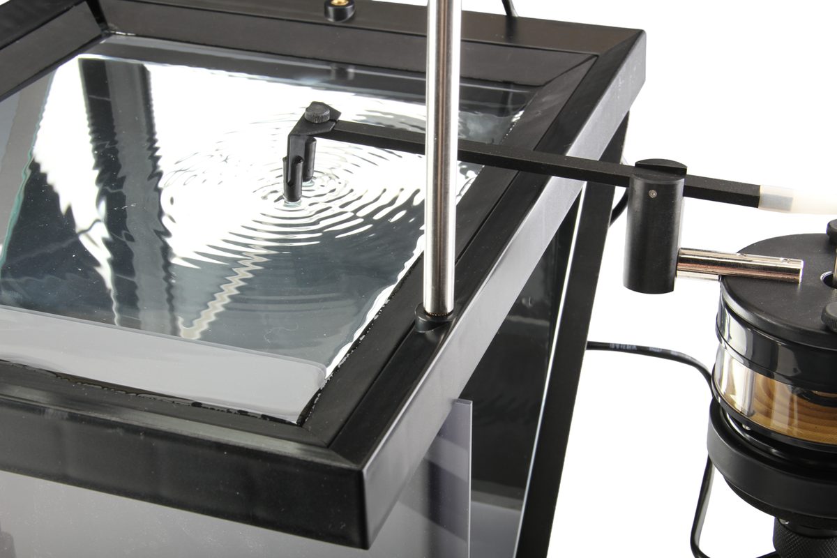 Wave Tank with Vibrator