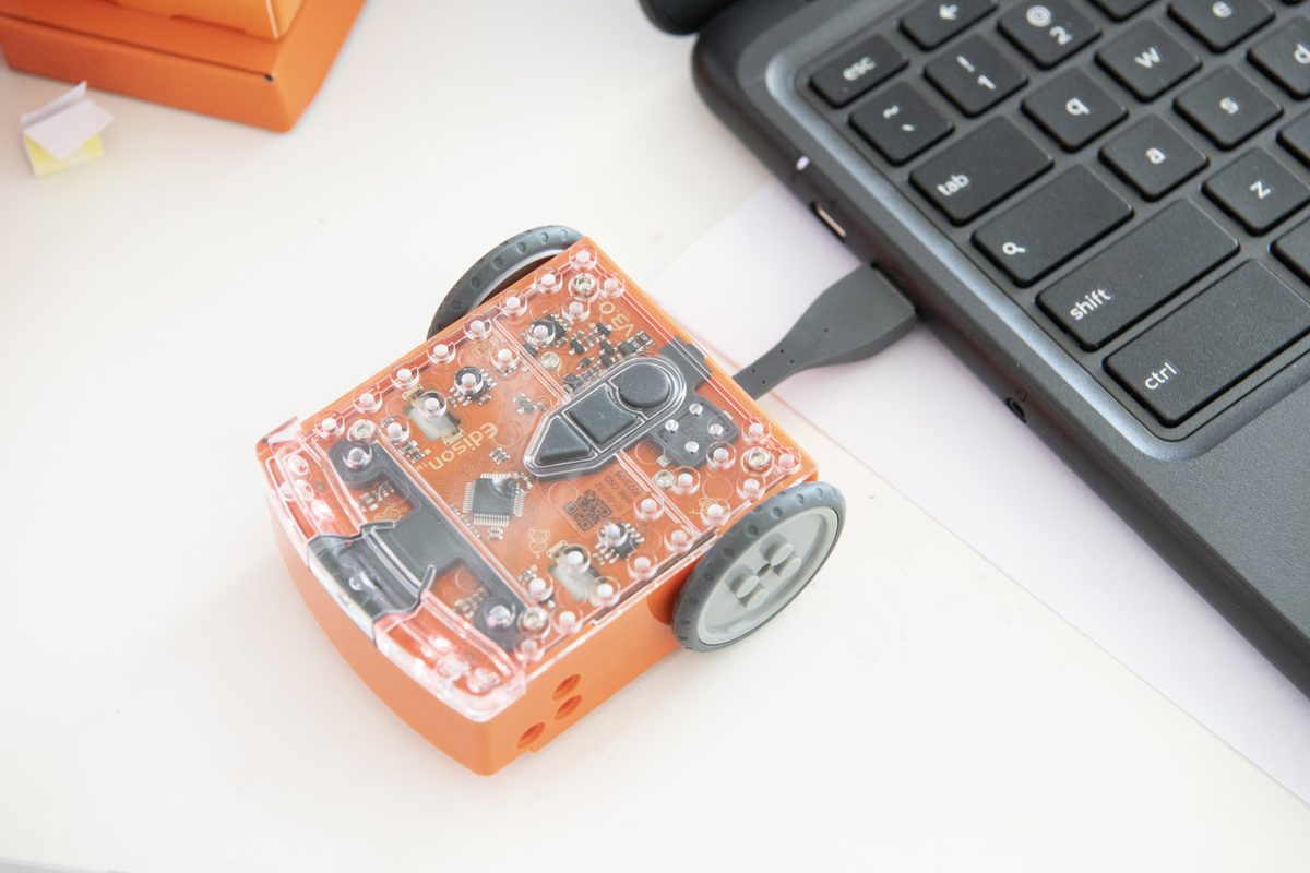 Edison robots V3