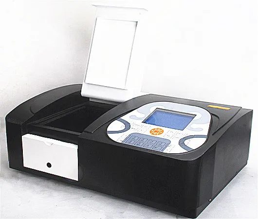 Divstaru UV-Vis spektrofotometrs i9