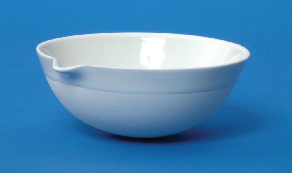 porcelāna iztvaikošanas trauciņi ar snīpi, apaļš dibens, vidēja forma