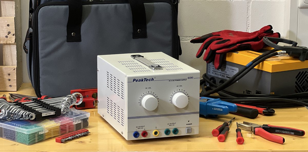 Laboratorijas barošanas bloks AC/DC, 1–15 V/10 A, P 6130