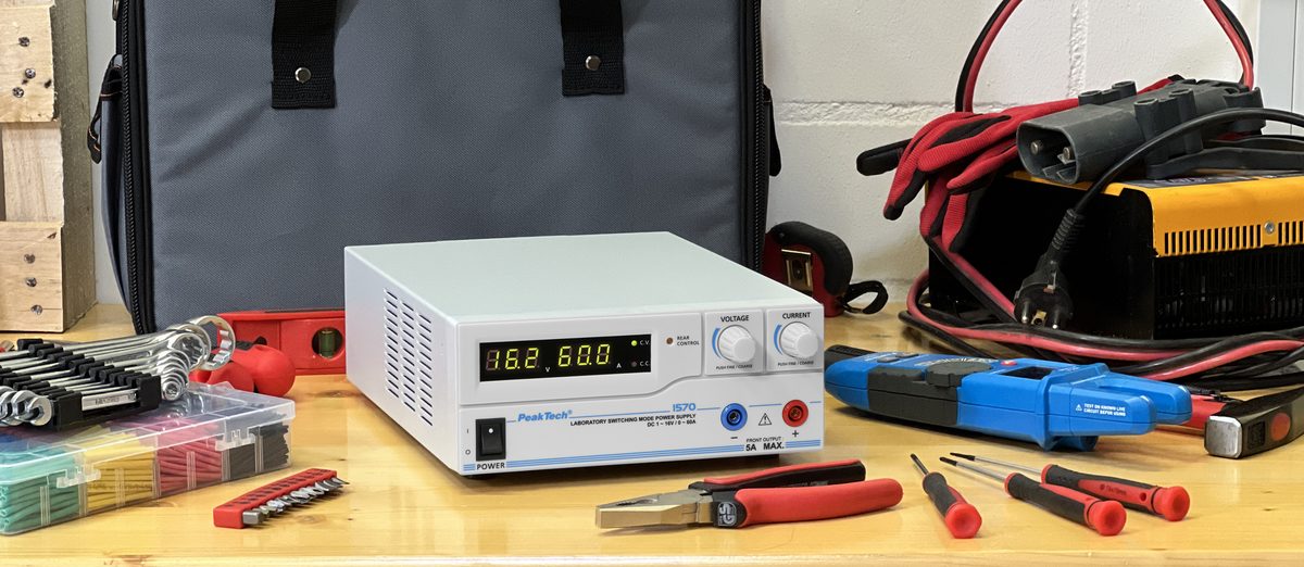 Laboratory power supply DC 1 - 16V / 0 - 60A & USB, P 1570